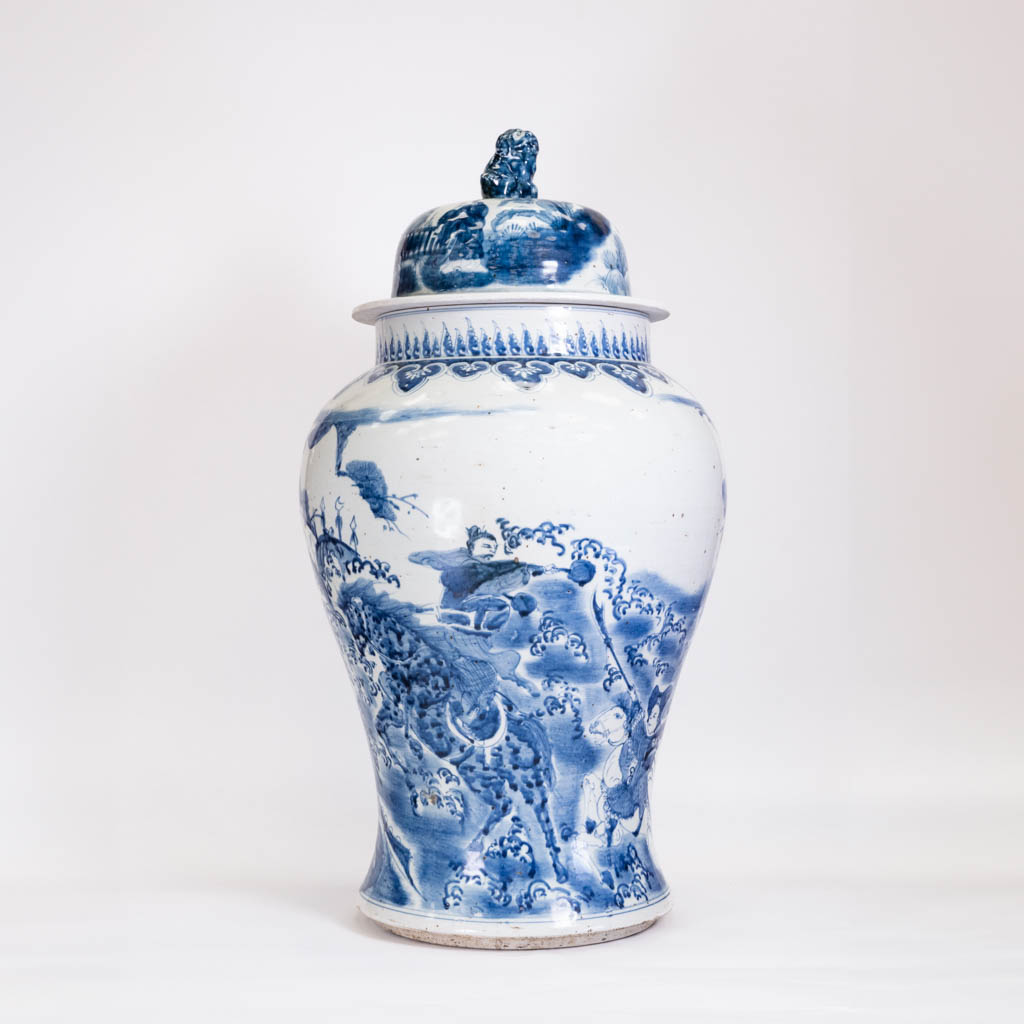 Mid-Early Ming Dynasty Blue and White General Jar —— Grandmaster JinBodhi's Collection