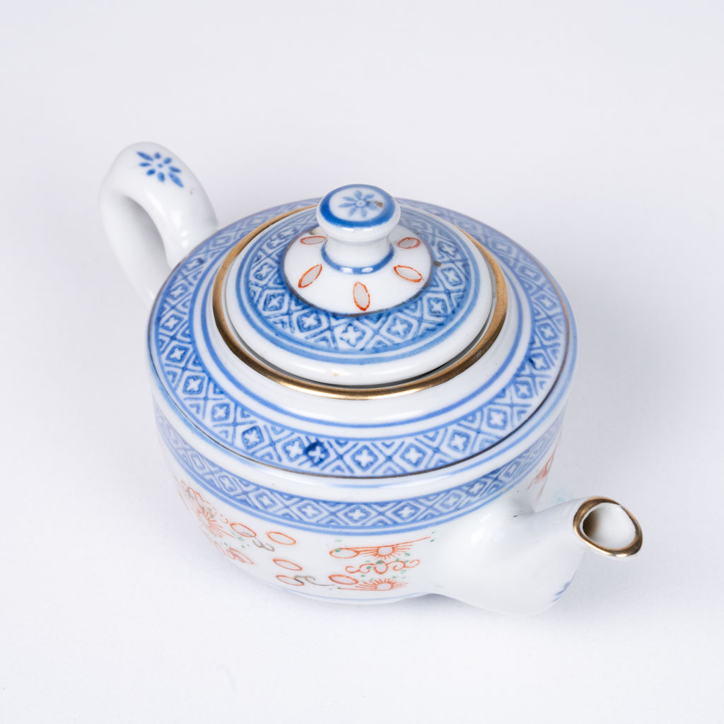 Exquisite Porcelain Teapot - 2